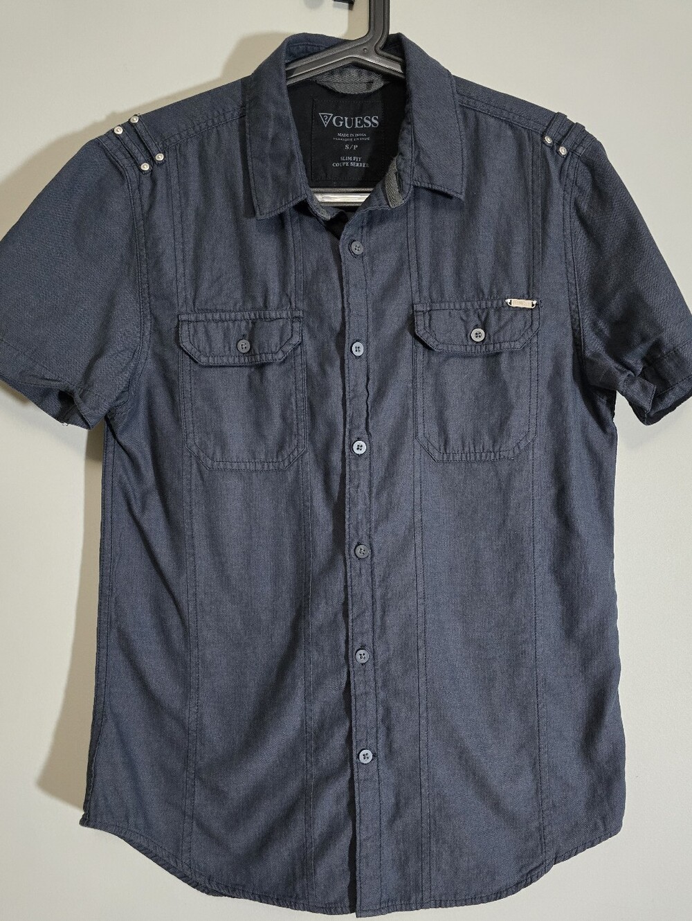GUESS Men's Short-Sleeve Button-Down Shirt in Dark Blue with Stud Accents Size S